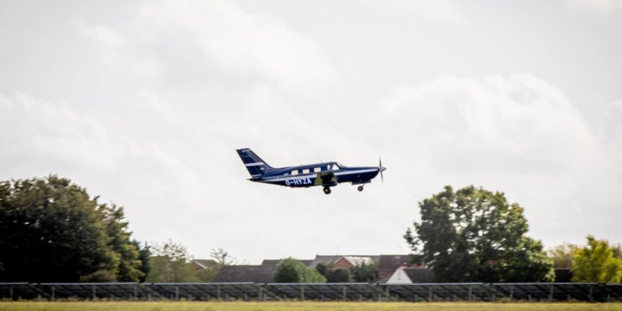 Dünya'nın ilk hidrojen yakıtlı elektrikli uçağı ilk kalkışını yaptı