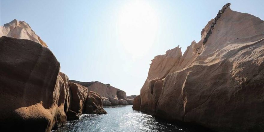 'Denizin peribacaları' görenleri etkiliyor