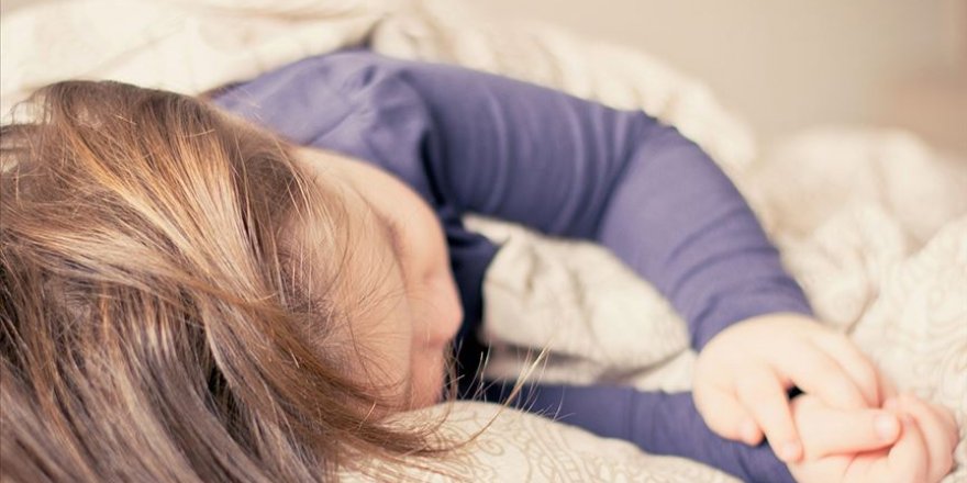 Uzmanından 'okul başarısı için 7 saatten az uyumayın' tavsiyesi
