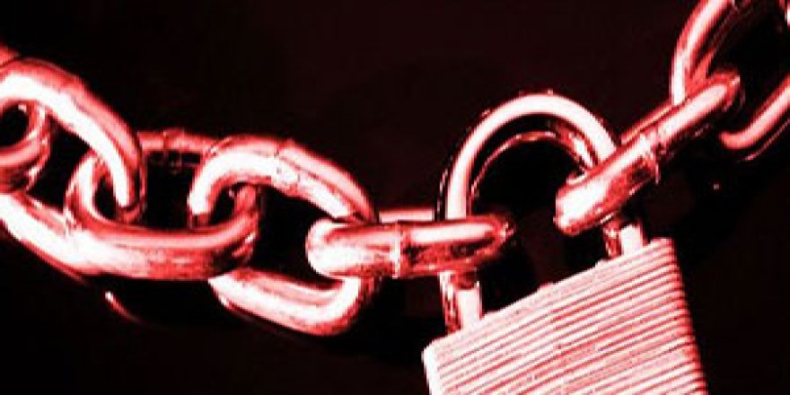 Akıl sağlığı sorunu olan yüz binlerce kişi zincirlerle yaşıyor