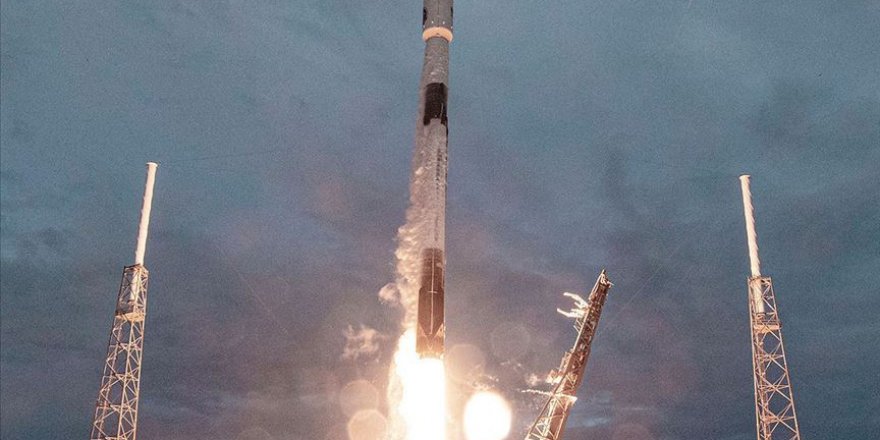 SpaceX, Starlink ağı için 60 internet uydusunu daha uzaya fırlattı