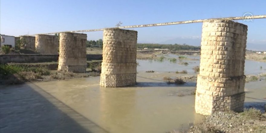 İşgalden kurtarılan bölgedeki barajın kapakları 30 yıldan sonra yeniden açıldı