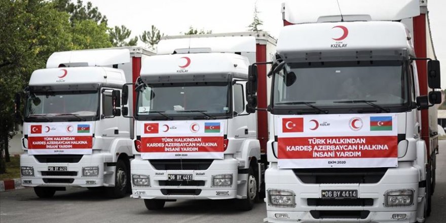 Türk Kızılayın Azerbaycan'a yardım malzemesi götüren konvoyu yola çıktı