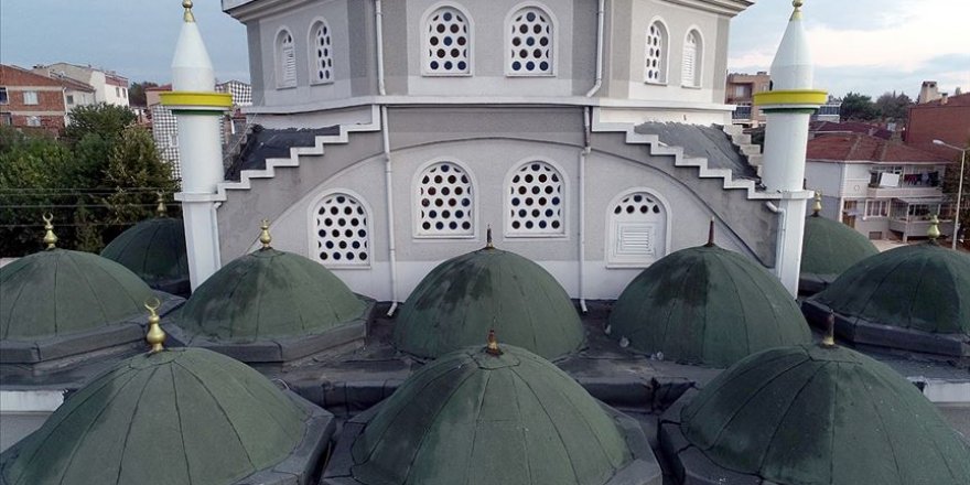 Kırklareli'nde caminin alemleri çalındı