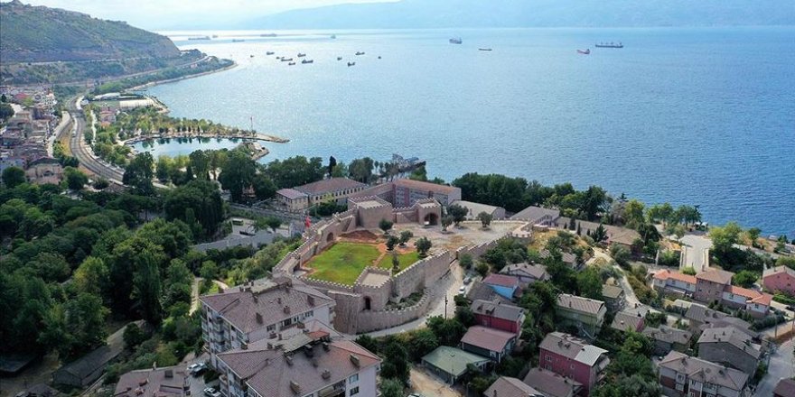 Körfez'in 1400 yıllık kalesi turizme kazandırılıyo