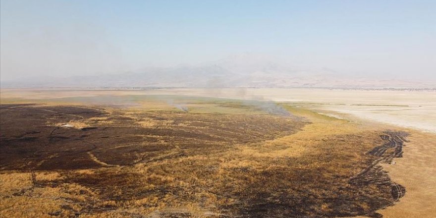 Kayseri'de Sultan Sazlığı Milli Parkı'nda yangın çıktı