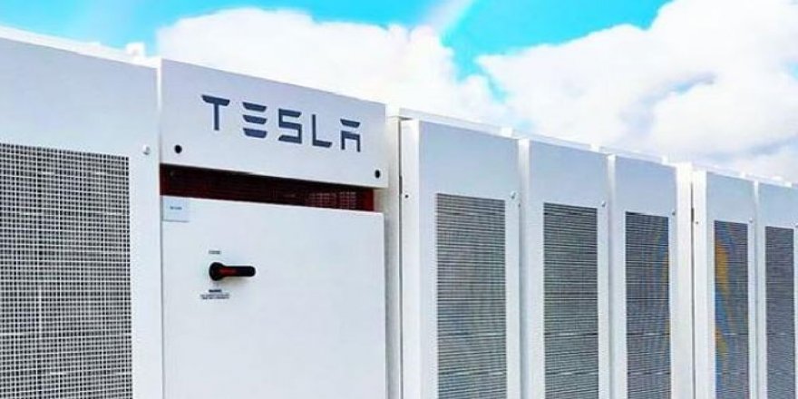 Tesla, Şangay'da en büyük şarj istasyonunu açtı