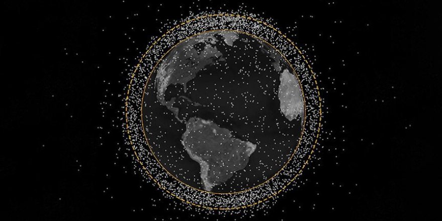 İki uzay 'hurdası' yörüngede çarpışmanın eşiğinden döndü