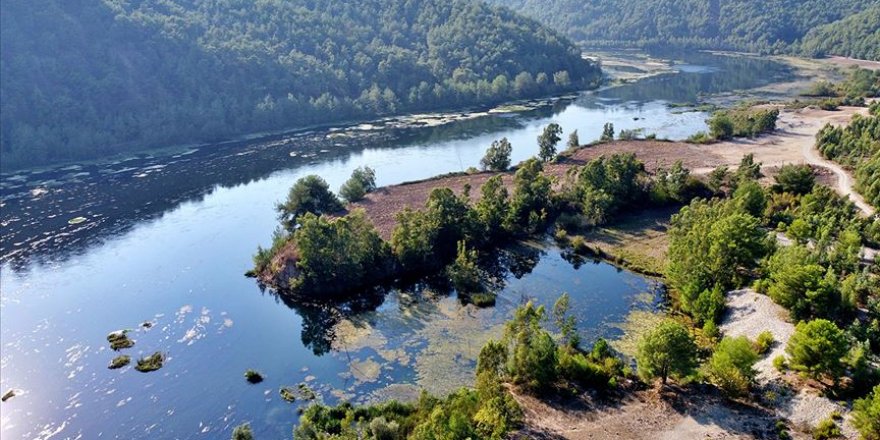 Çukurova'nın 'can suyu'nda kartpostallık manzaralar