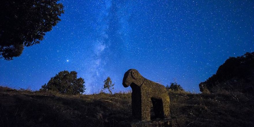 Gökyüzü fotoğrafçılarının vazgeçilmezi: Pülümür Vadisi