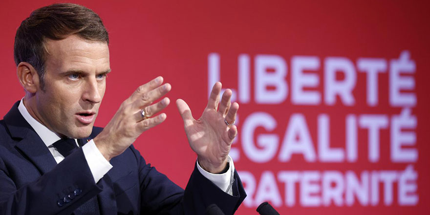 Onlar saldırdıkça, Fransızlar İslam'ı merak edip Müslüman oluyor