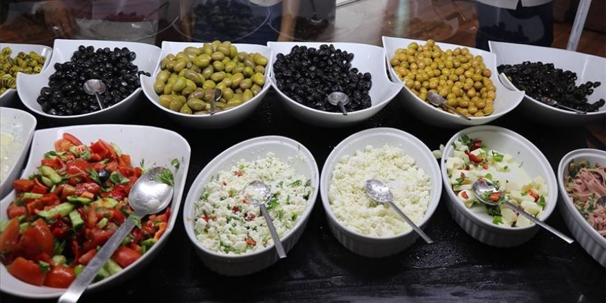 Büyük israf! Çöpümüzün yarıya yakını gıda ürünü