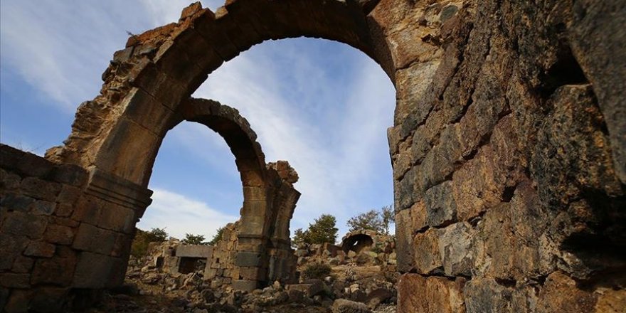 Aksaray'daki Nora Antik Kenti'nde 30 yıl sonra çalışmalar yeniden başladı