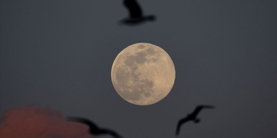 NASA 26 Ekim'de Ay hakkında yeni bir keşif açıklayacak