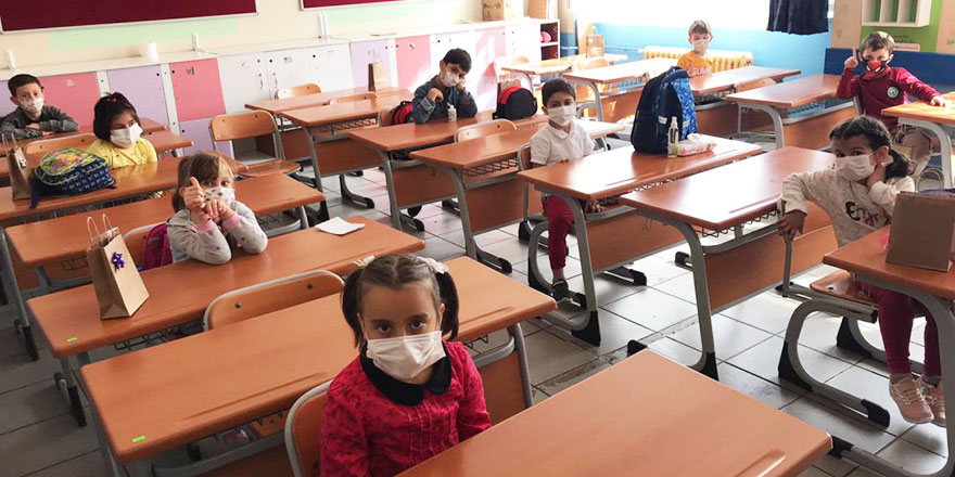 6 Eylül'de tüm kademelerde haftada 5 gün yüz yüze eğitim başlıyor