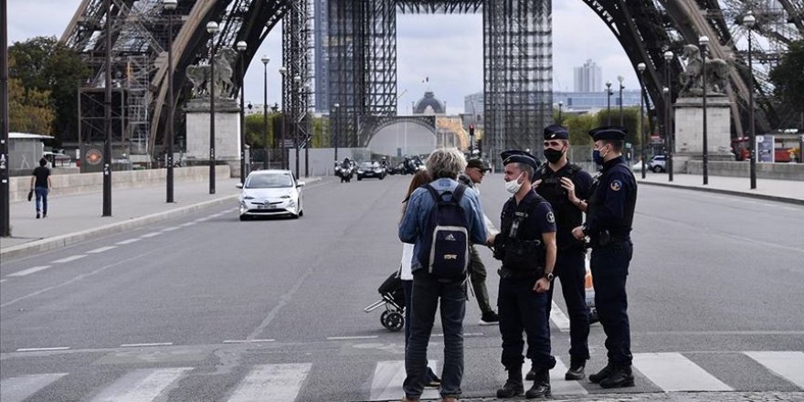 Paris ve çevresinde tam gün sokağa çıkma yasağından vazgeçildi