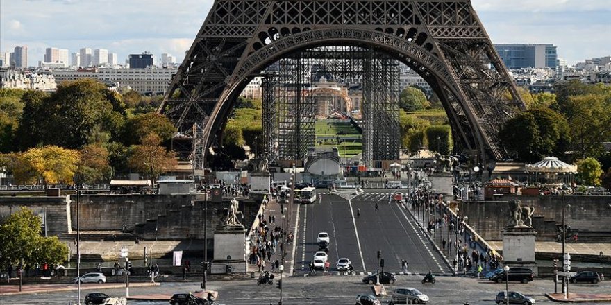 Fransa'da sağlık alanındaki OHAL süresi uzatıldı