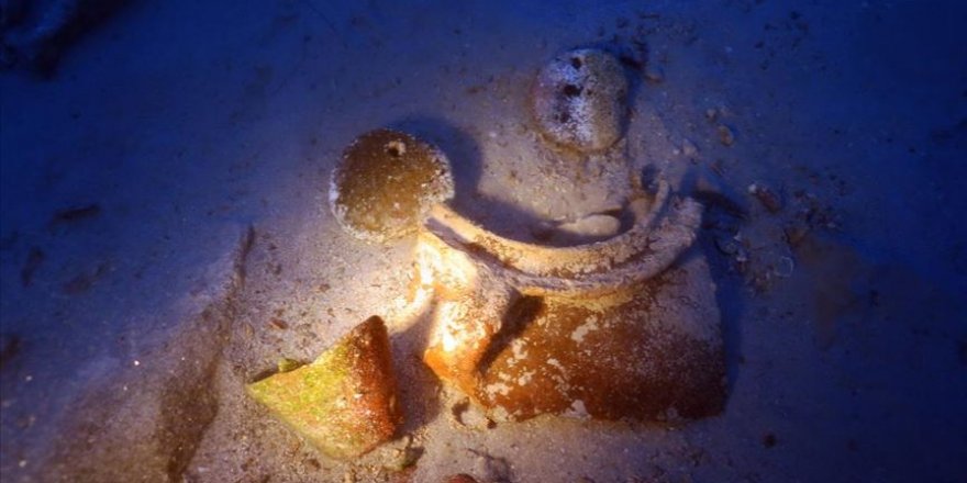 Türk araştırmacılar Tunç Çağı'ndan kalma 'su altı hazinesi'ni keşfetti