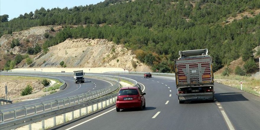 Amasya çevre yolu şehir trafiğini rahatlattı, şehirler arası seyahat süresini kısalttı