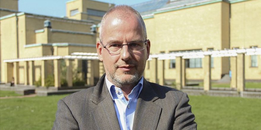 Müslüman olan Hollandalı siyasetçiden Fransa'ya: Yeter artık!