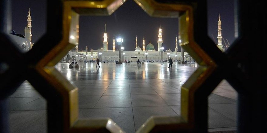 Örnek kişiliğiyle bütün insanlığa rehber olan son peygamber: Hazreti Muhammed