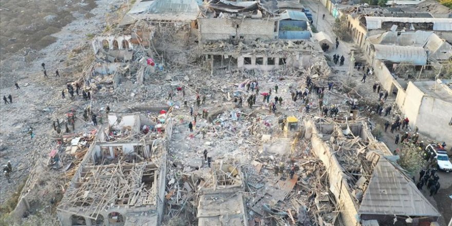 Azerbaycan'da Ermenistan'ın saldırılarında 91 sivil öldü, 400 kişi yaralandı