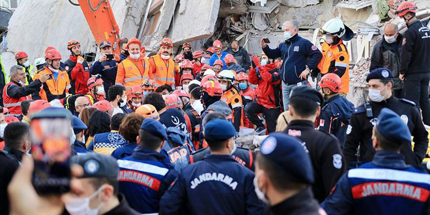 Dualar İzmir için: Depremde 24 kişi vefat etti