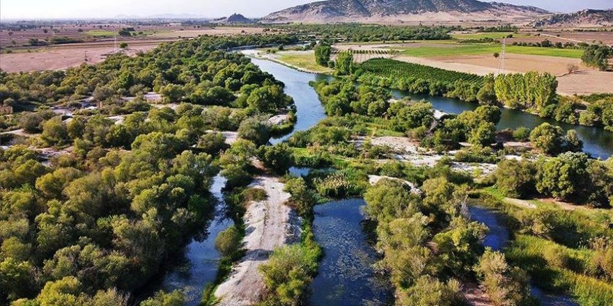 Kırmıtlı Kuş Cenneti'nde sonbahar renkleri güzel görüntüler oluşturdu