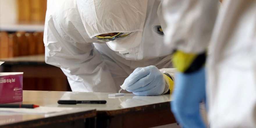 İngiltere, 10 ile 30 dakika arasında sonuç veren koronavirüs testlerini tanıttı