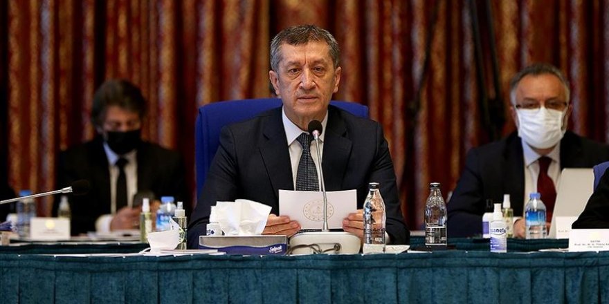 Milli Eğitim Bakanı Selçuk: Okullar sokaktan daha güvenli