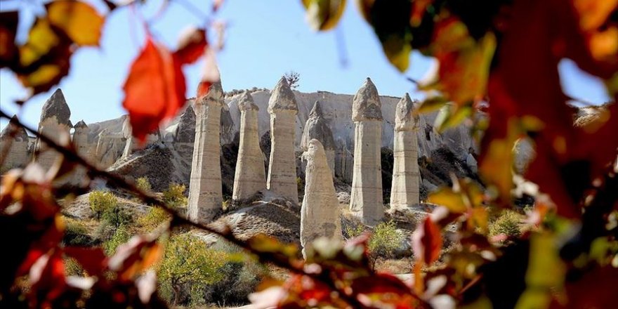 Sonbaharda Kapadokya 'sarı'nın her tonuyla ayrı bir görsel şölen sunuyor