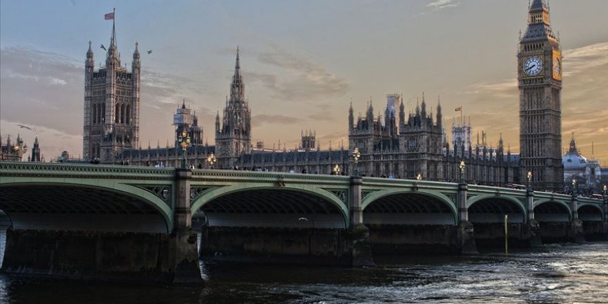 İngiltere'de otellerde 10 günlük zorunlu karantina uygulaması 15 Şubat'ta başlayacak