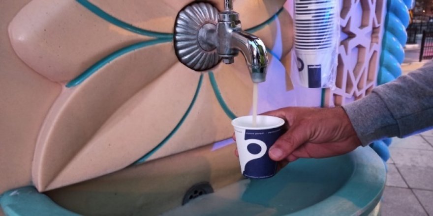 Çeşmelerden su yerine çorba akıyor