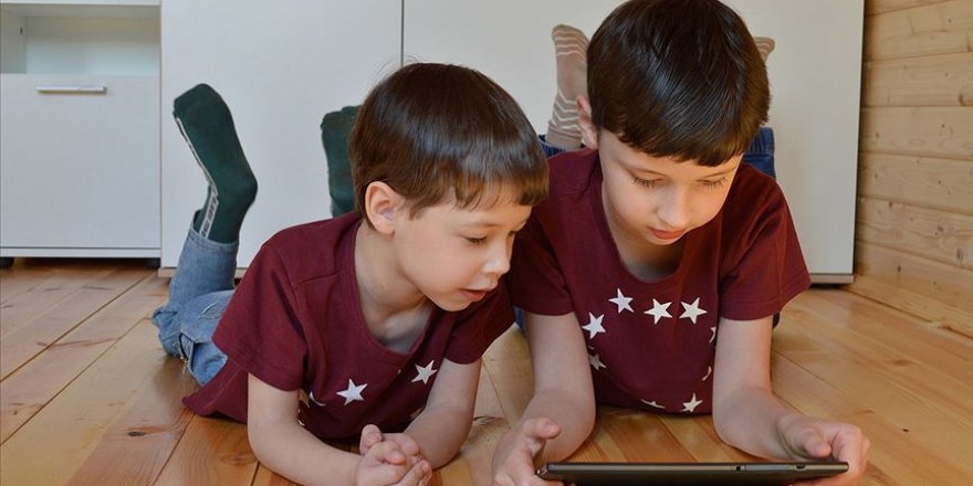 Çocukları dijital ortamlara, oyunlara esir etmeyin