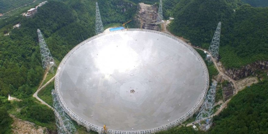 30 futbol sahası boyutundaki devasa Çin teleskobu dünya çapında gökbilimcilere açılıyor