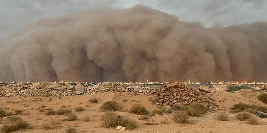 Suudi Arabistan'da kum fırtınası