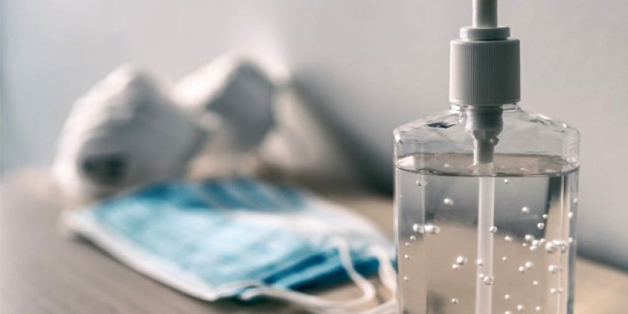 İzmir'deki meslek lisesi ürettiği dezenfektanlarla ihracata başladı