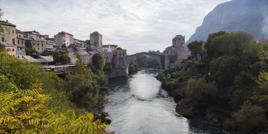 Neretva Nehri'nin 'Osmanlı gerdanlığı': Mostar Köprüsü