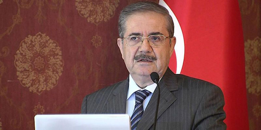 Taha Akyol: İslamcılar, Said Nursi’nin eleştirilerine bakabilir