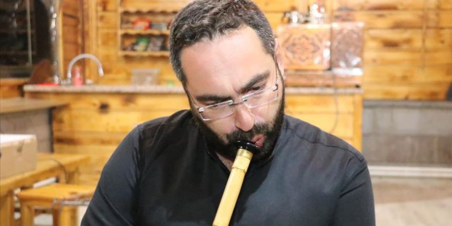 İmam ürettiği neylerle muhabbethanede genç nefeslere dokunuyor