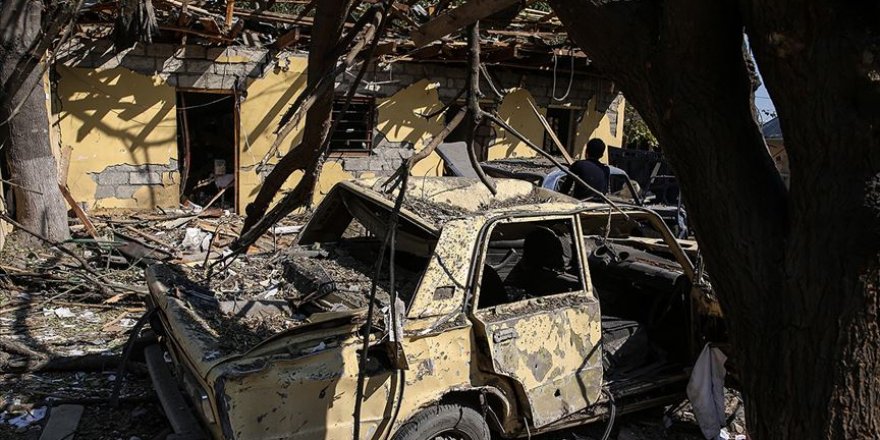 Ermeniler Kelbecer'deki son günlerinde evleri ve ormanlık alanları ateşe verdi