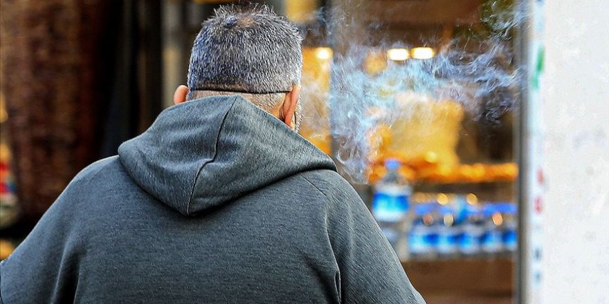 Sigara içenler koronayı 3,5 kat daha ağır geçiyor