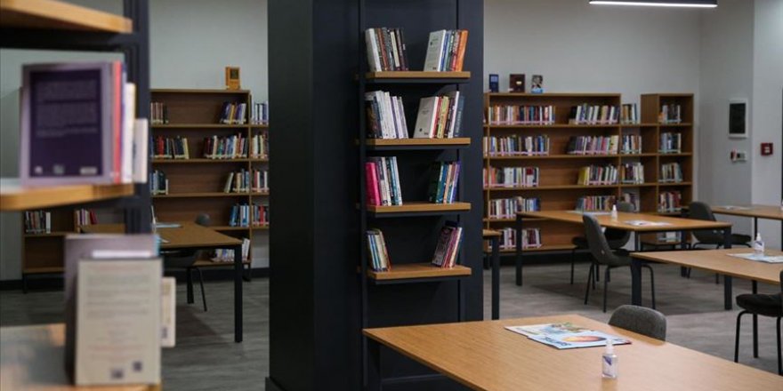 Türkiye'nin 6'ncı AVM kütüphanesi açıldı