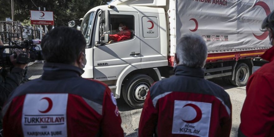 Türk Kızılay evlerine kavuşana kadar İzmirli depremzedelerin yanında olacak