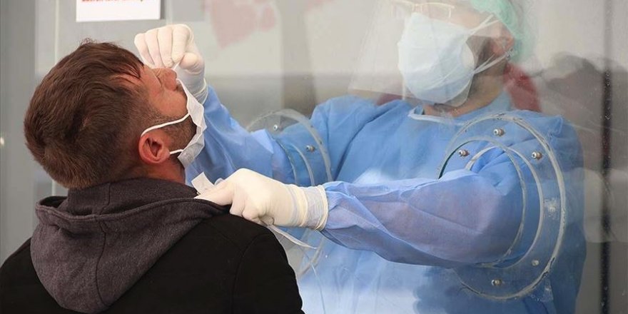 Diyarbakır'da sürüntü örneklerinin alındığı Kovid-19 kliniğinin kapasitesi artırıldı