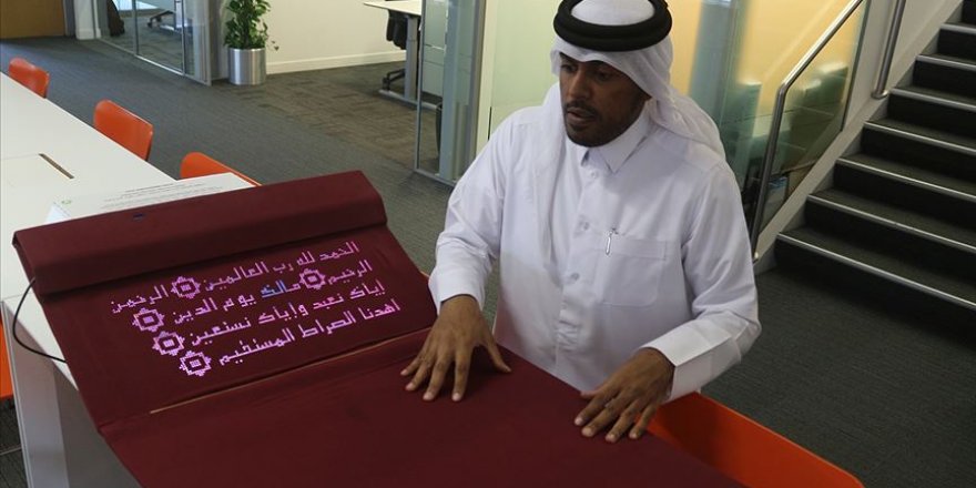 Katarlı bilgisayar mühendisi namaz kılmayı öğreten 'akıllı seccade' tasarladı