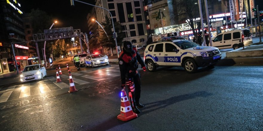 Hafta sonu uygulanacak sokağa çıkma kısıtlaması başladı