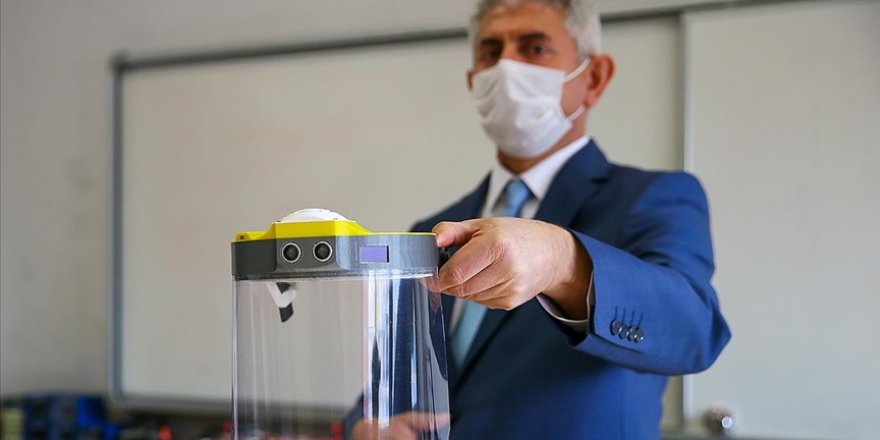 İzmirli meslek lisesi öğretmenleri 'arıtmatik siperlik' tasarladı