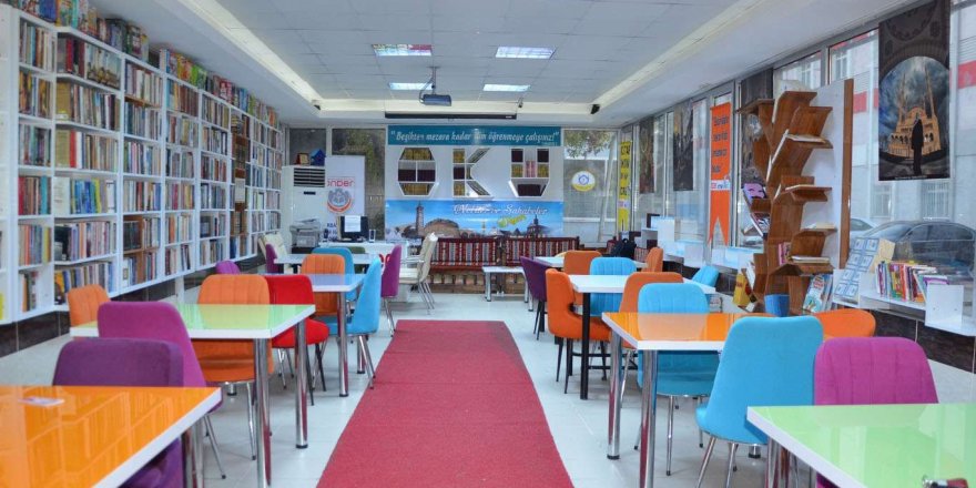 Diyarbakır'da tasarımıyla dikkat çeken kütüphane