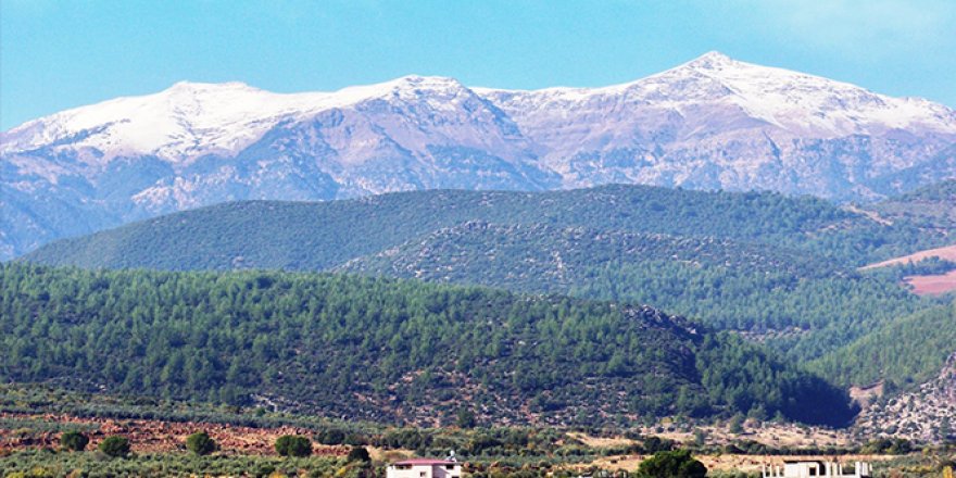 Amanoslara mevsimin ilk karı yağdırıldı